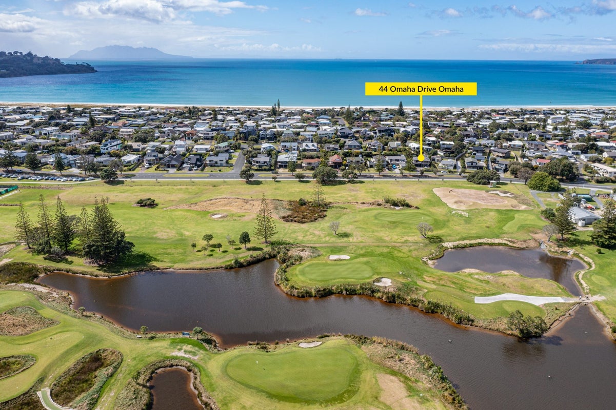 44 Omaha Drive, Warkworth - Carousel 2