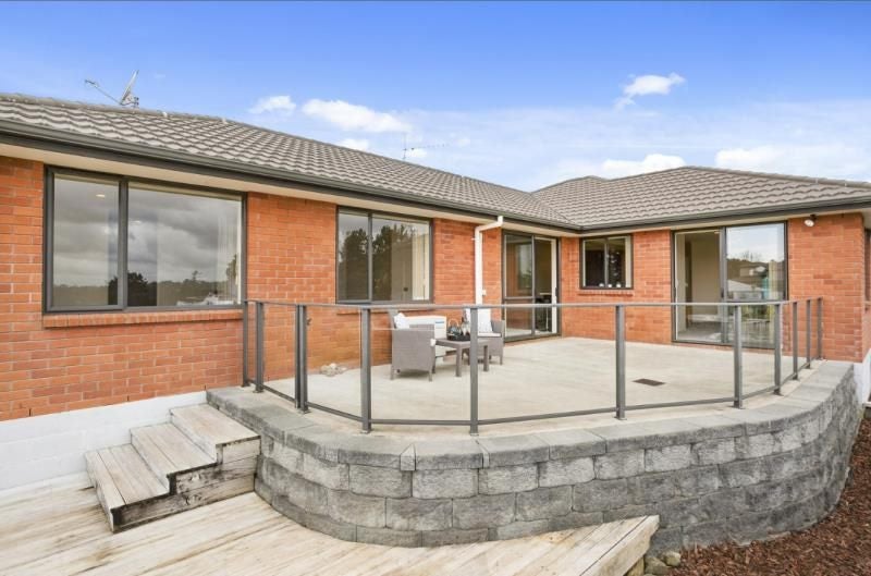 22 Carol Lee Place, Albany Heights, Auckland - Carousel 2