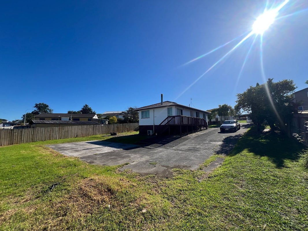 50 Ferndown Avenue, Papatoetoe, Auckland - Carousel 2