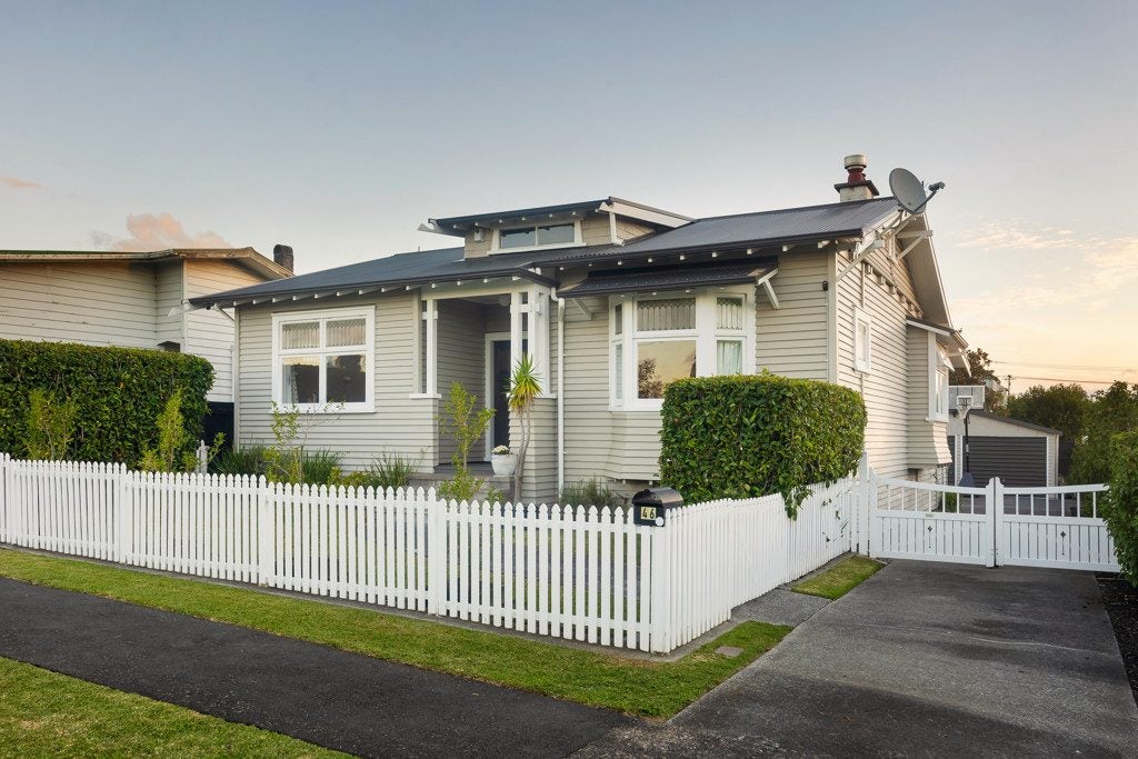 46 Taumata Road, Sandringham, Auckland - Carousel 2