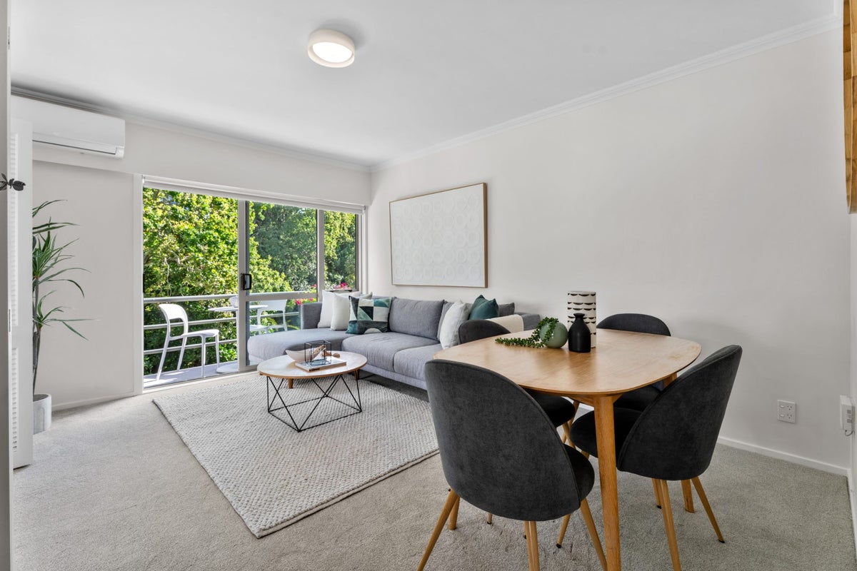 4/17 Cathedral Place, Parnell, Auckland - Carousel 1