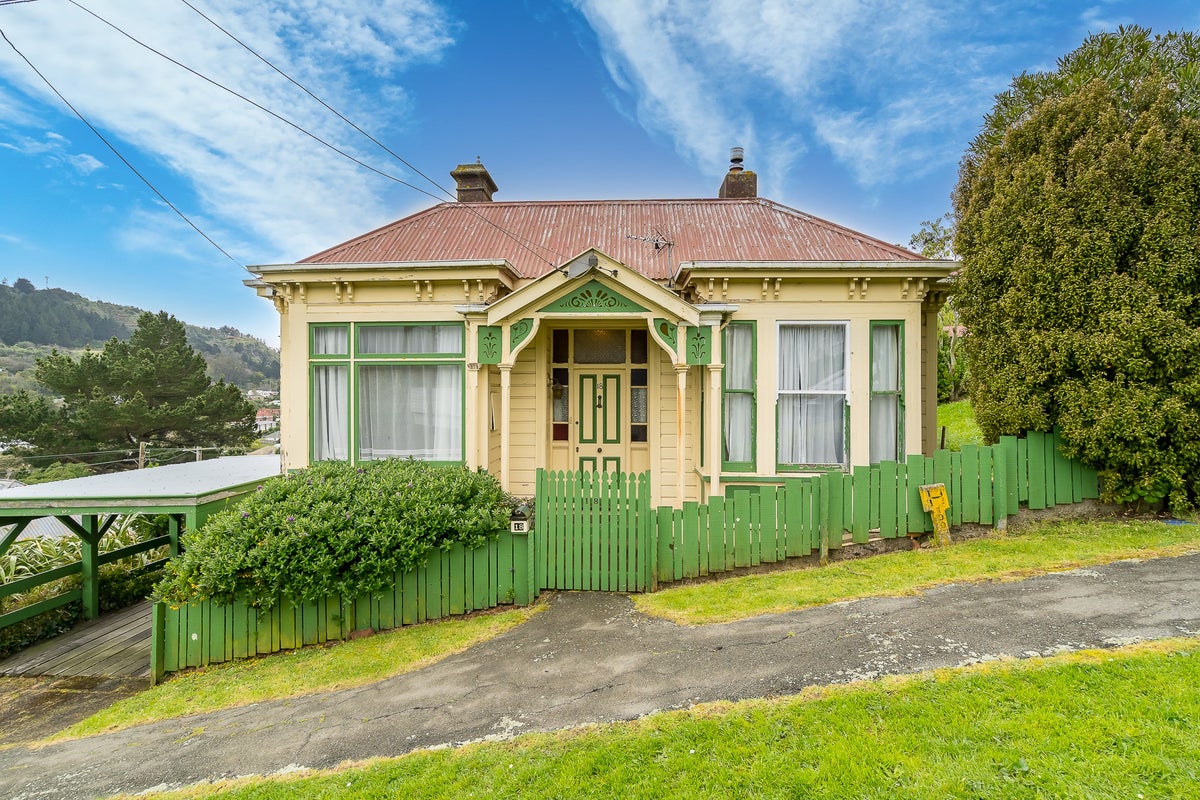 18 Burns Street, Port Chalmers, Dunedin - Carousel 1