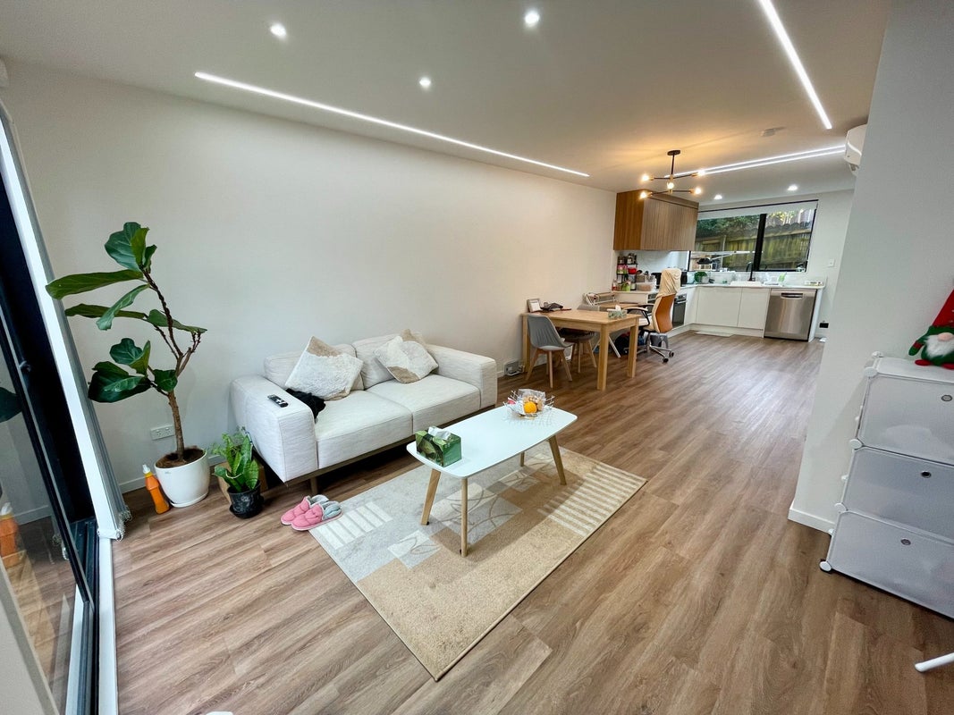 7/7 Broadview Place, Howick, Auckland - Carousel 1