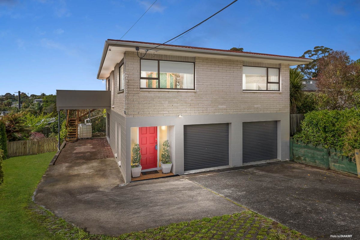 2/33 Deep Creek Road, Waiake, Auckland - Carousel 2
