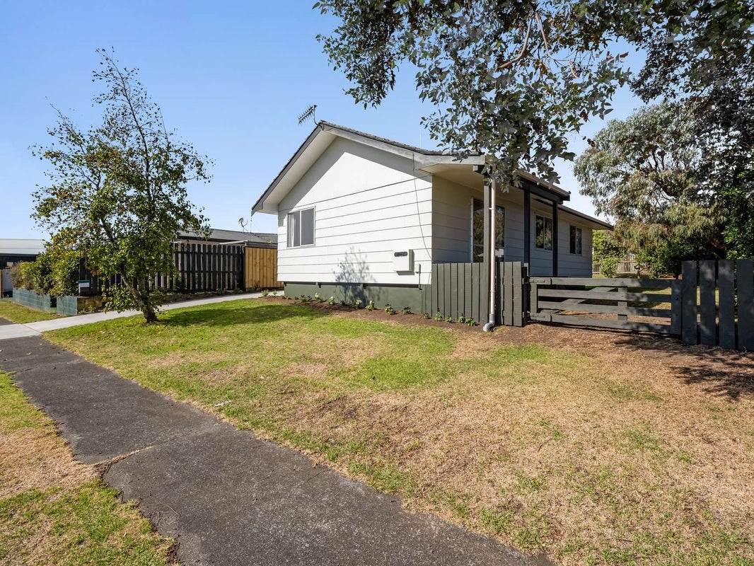 7 Karyn Street, Castlecliff, Whanganui - Carousel 2