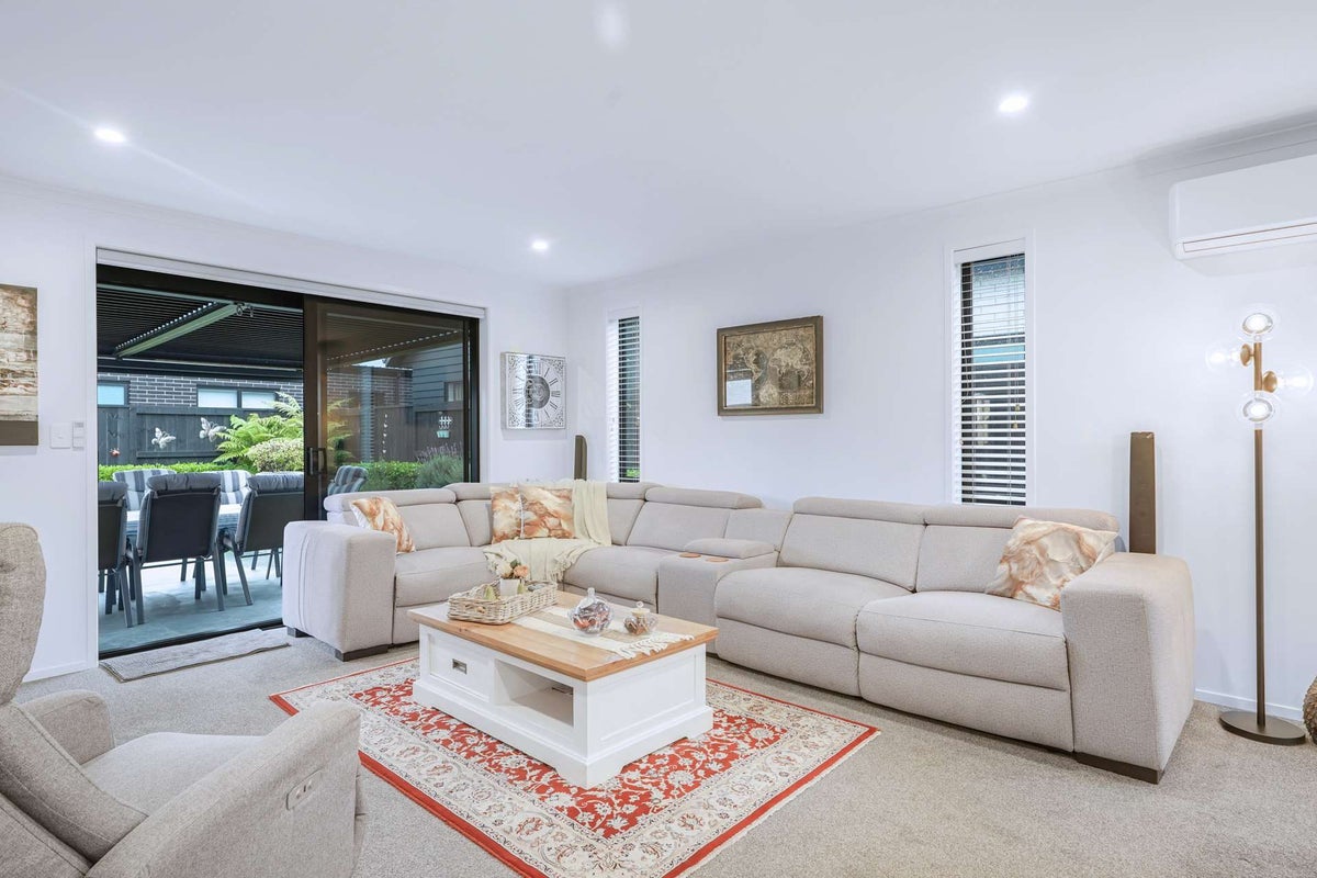5 Guillaume Street, Chartwell, Hamilton - Carousel 1