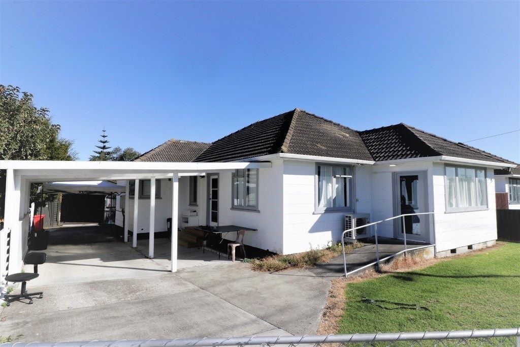 39 Akatea Street, Gonville, Whanganui - Carousel 1