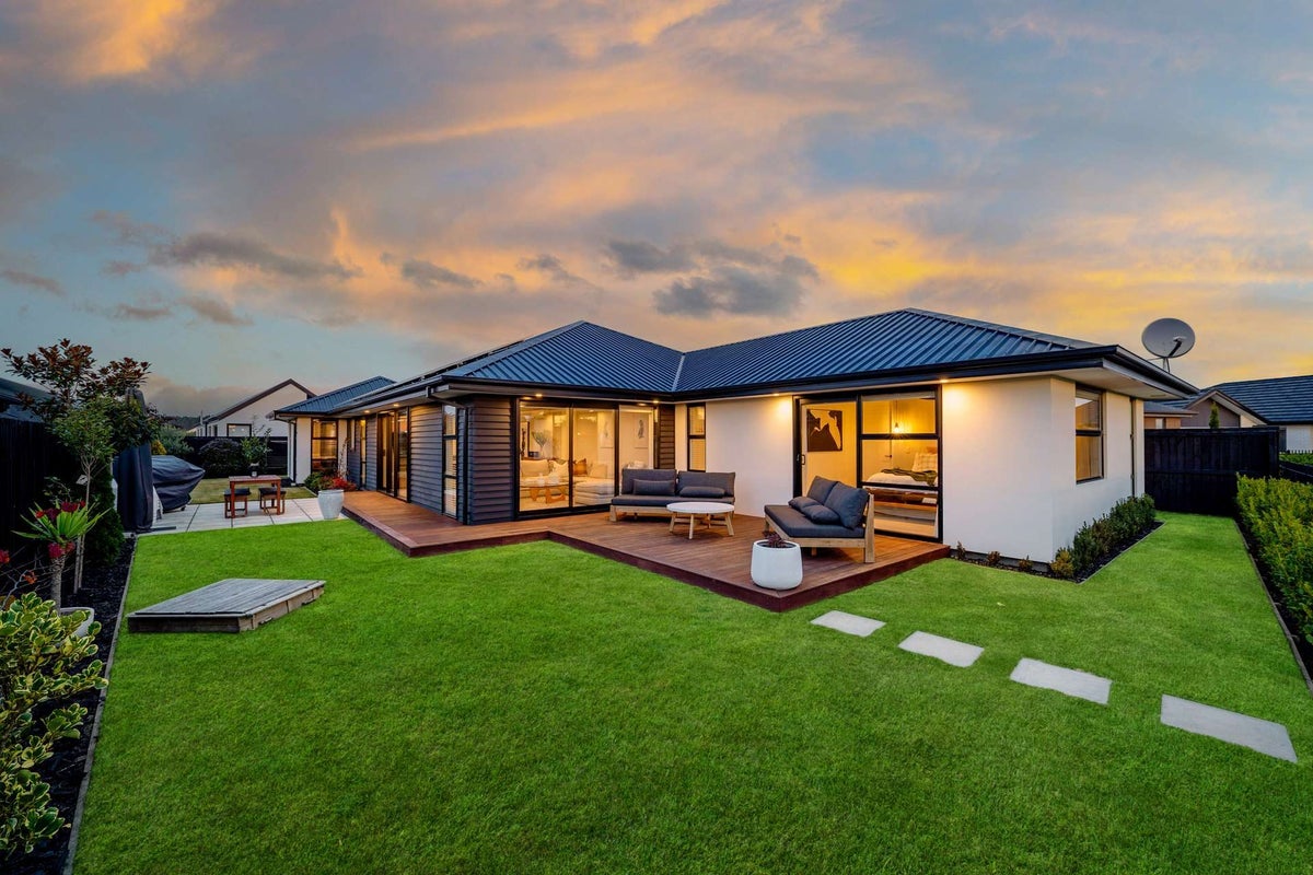 21 Leader Street, Marshland, Christchurch - Carousel 2