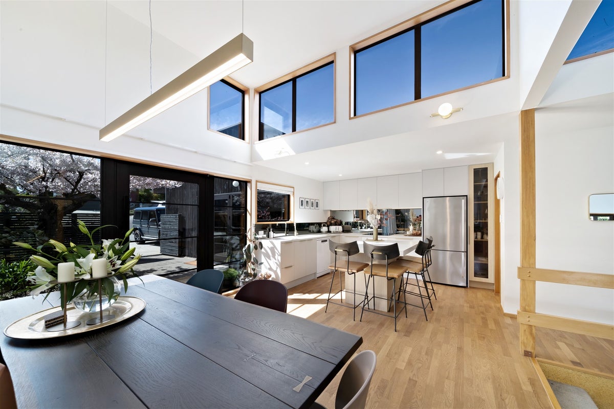 3 Cypress Court, Kelvin Heights, Queenstown - Carousel 2