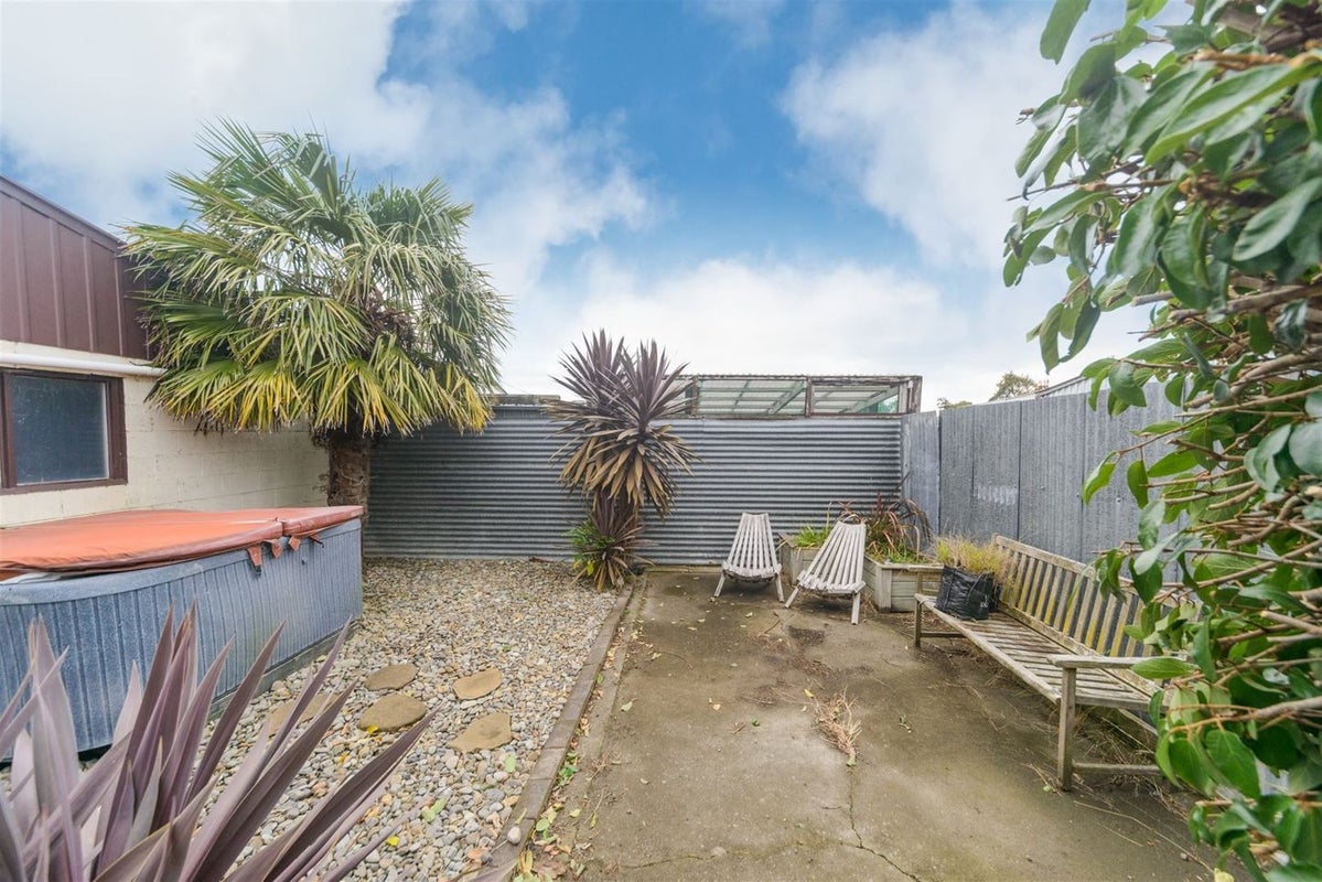 210 Milson Line, Milson, Palmerston North - Carousel 19
