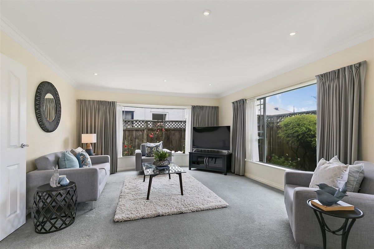 15A The Quadrant, Miramar, Wellington - Carousel 2