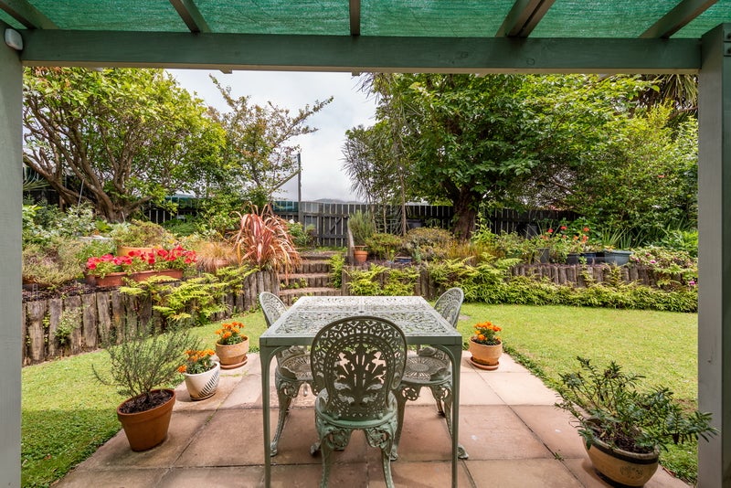 17A Coates Street, Tawa, Wellington - Carousel 2