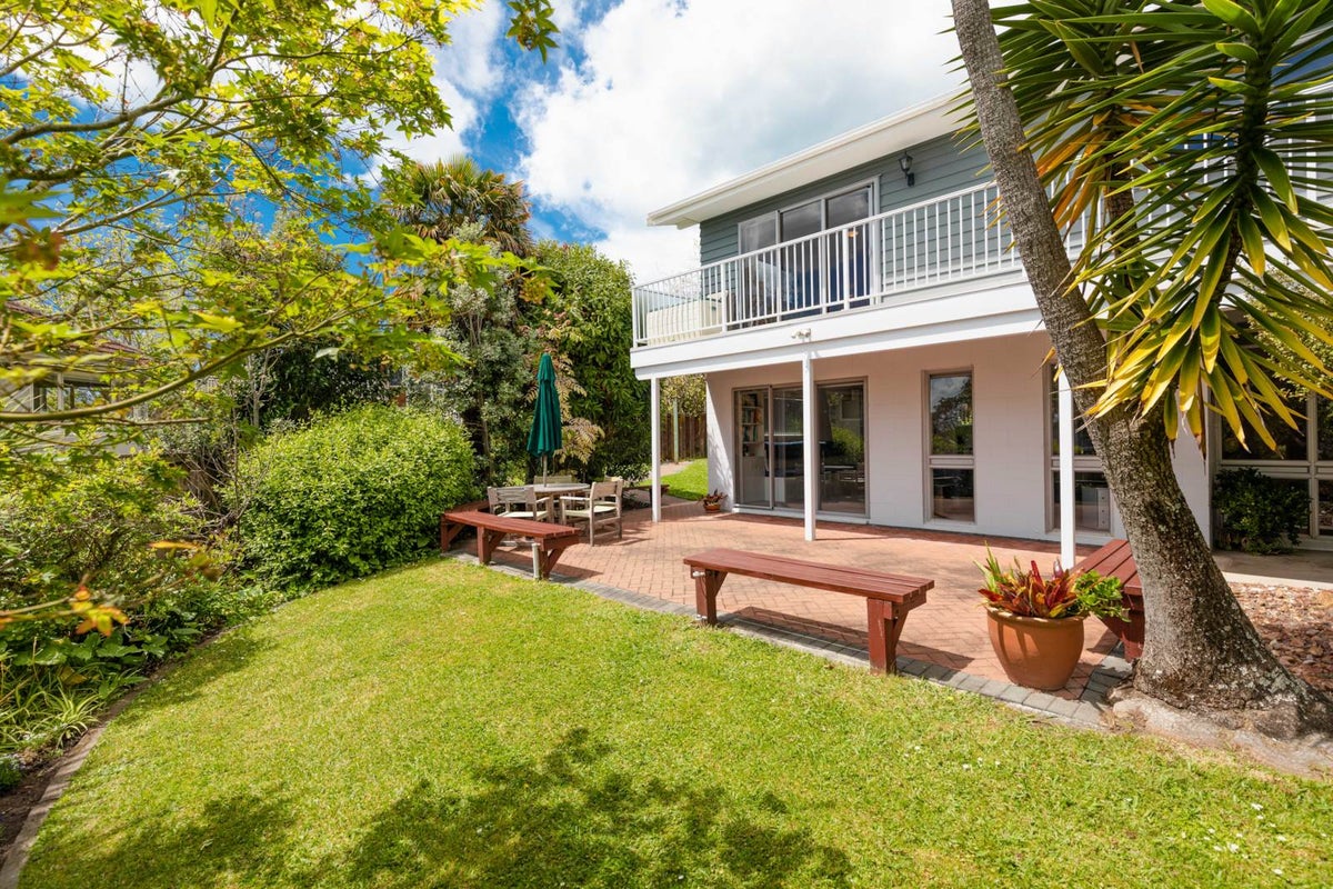 18 Tainui Street, Torbay, Auckland - Carousel 1