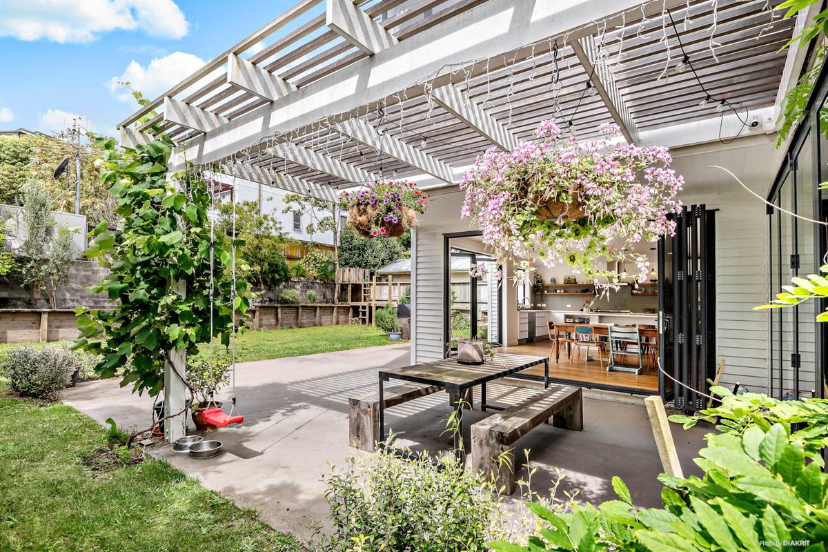 858 Mount Eden Road, Three Kings, Auckland - Carousel 2