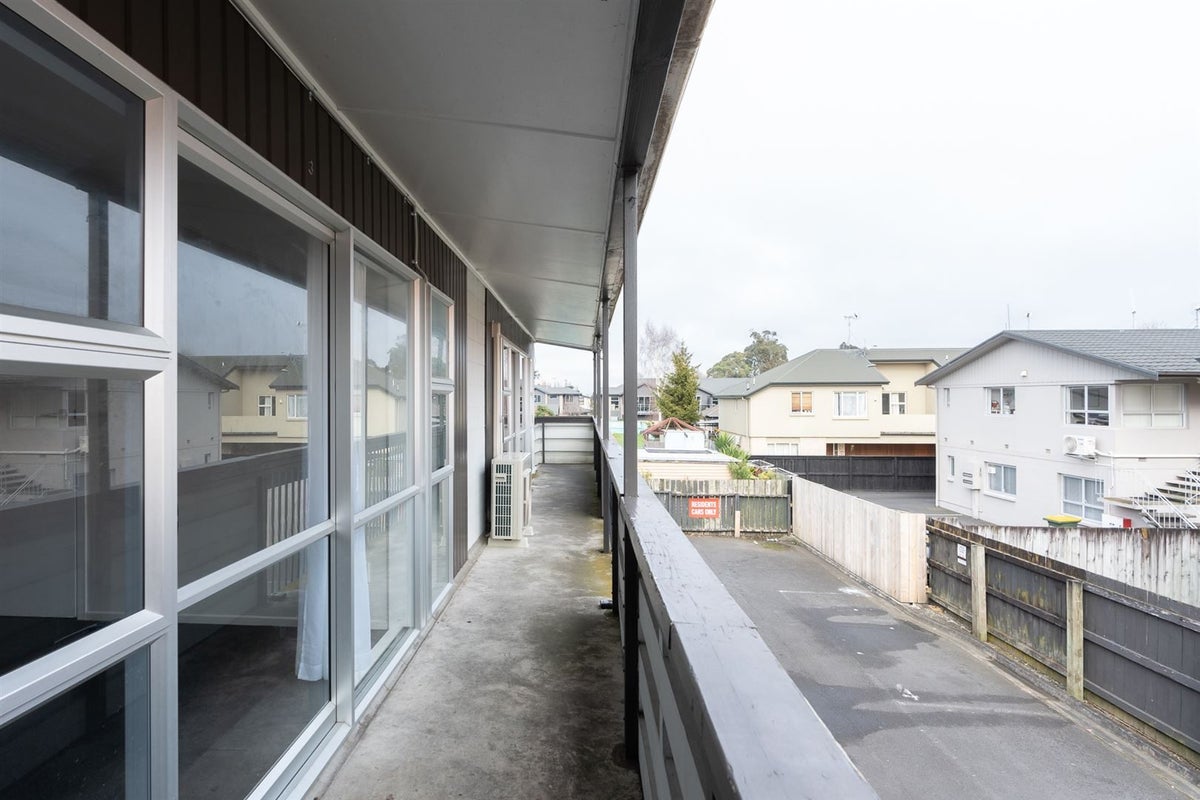 6/259 Ulster Street, Whitiora, Hamilton - Carousel 2