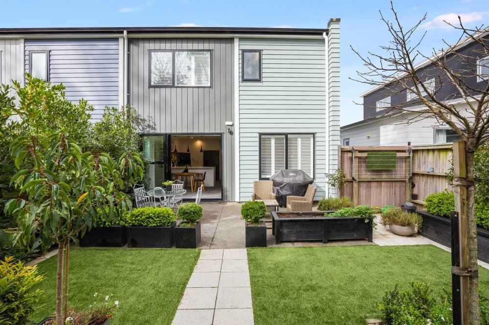 5 Breakwater Way, Whitby, Porirua - Carousel 16