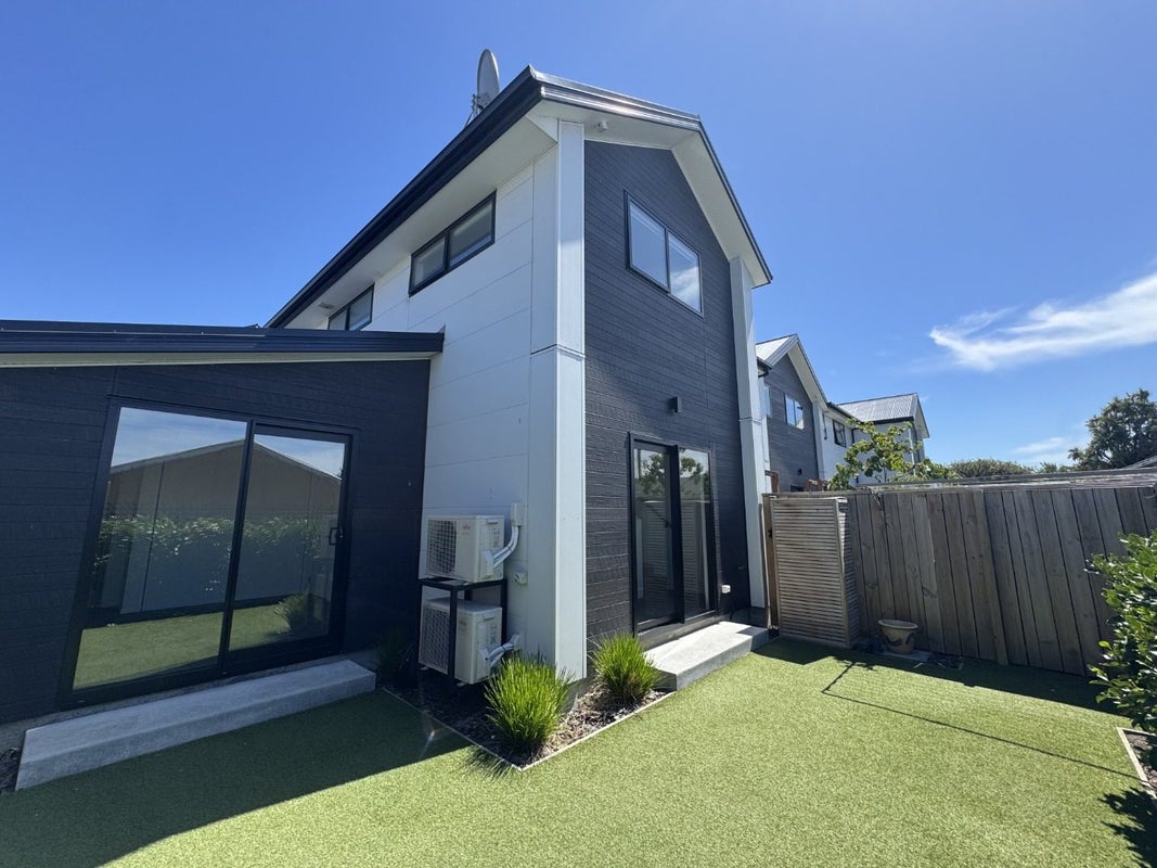 16/241 Lincoln Road, Addington, Christchurch - Carousel 2