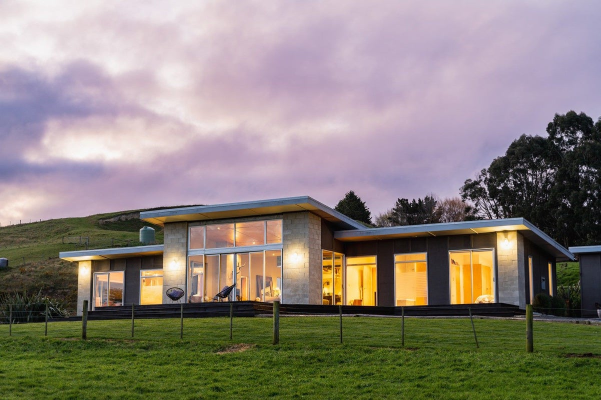 1360 Brighton Road, Brighton, Dunedin - Carousel 1