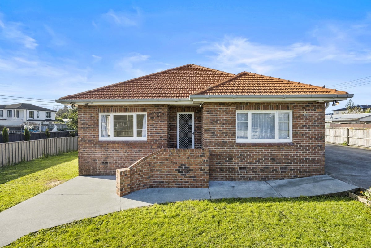 1/14 Kimpton Road, Papatoetoe, Auckland - Carousel 1