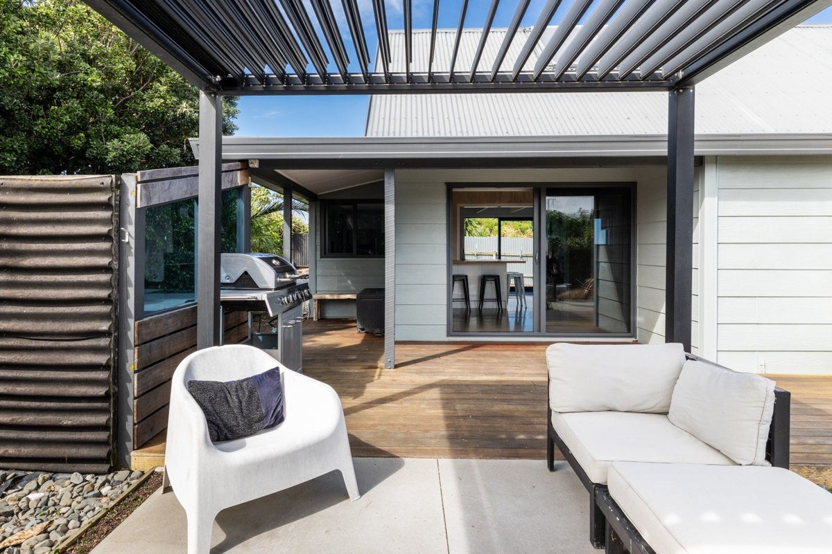 66 Rogers Road, Bay View, Napier - Carousel 2