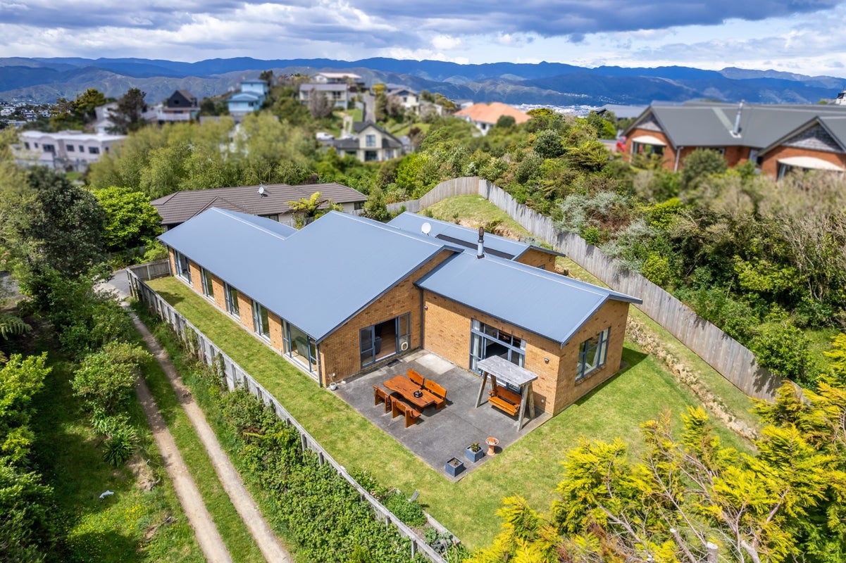 295 Maungaraki Road, Maungaraki, Lower Hutt - Carousel 2