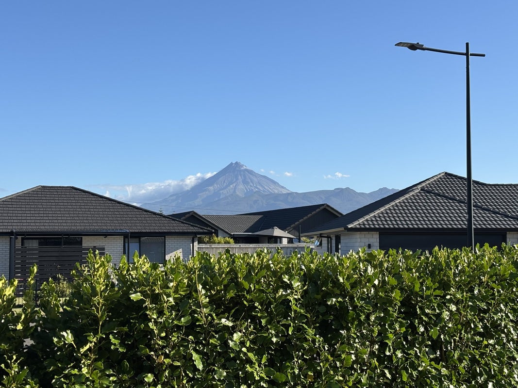 18 Piharau crescent, Hurdon, New Plymouth - Carousel 25