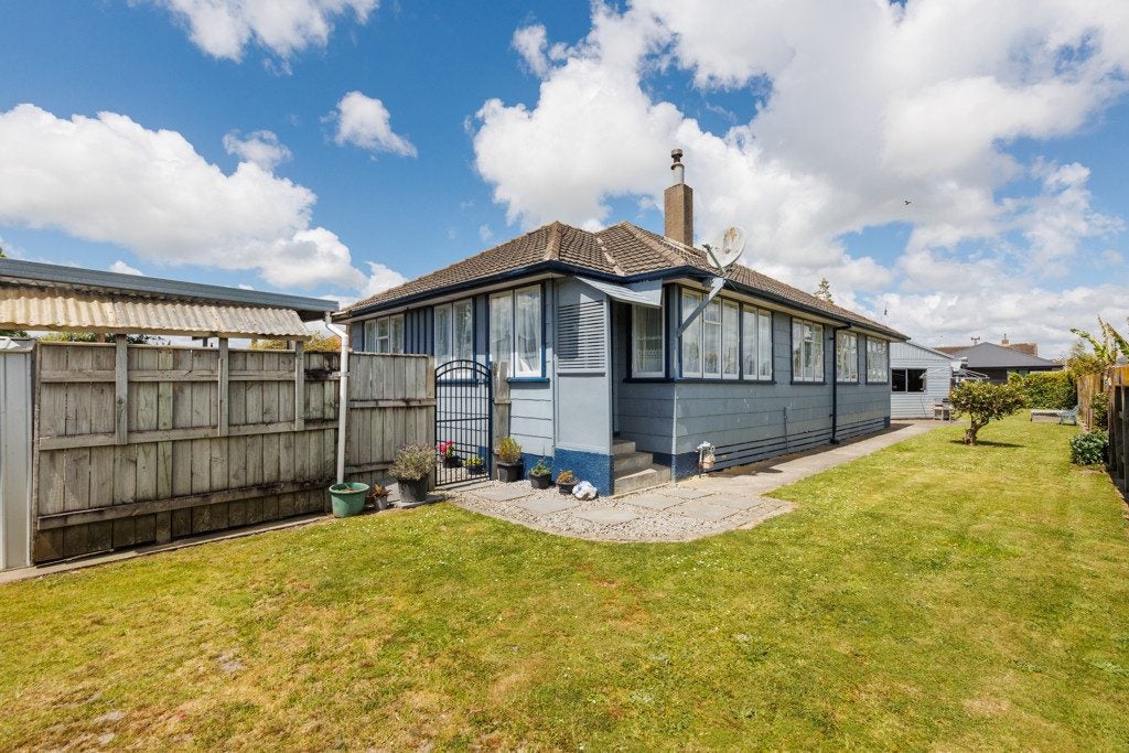 17 Tyne Street, Roslyn, Palmerston North - Carousel 1