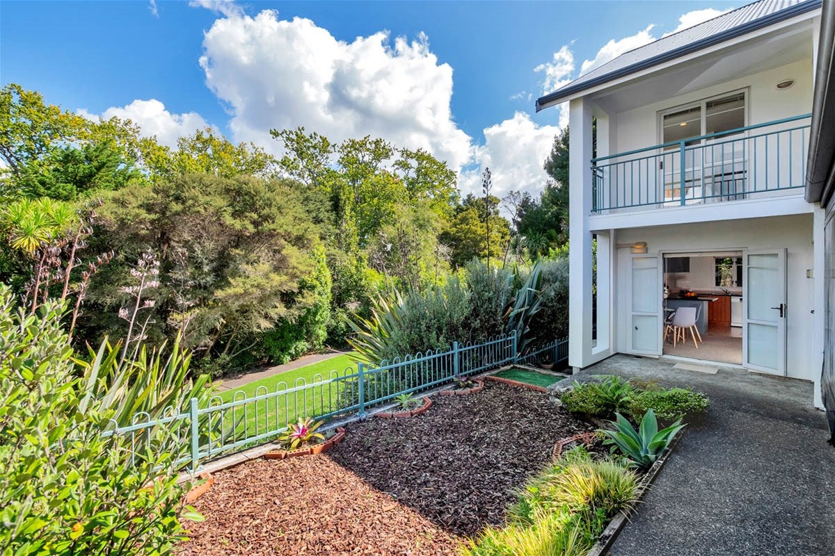 65 Winery Way, Henderson, Auckland - Carousel 2