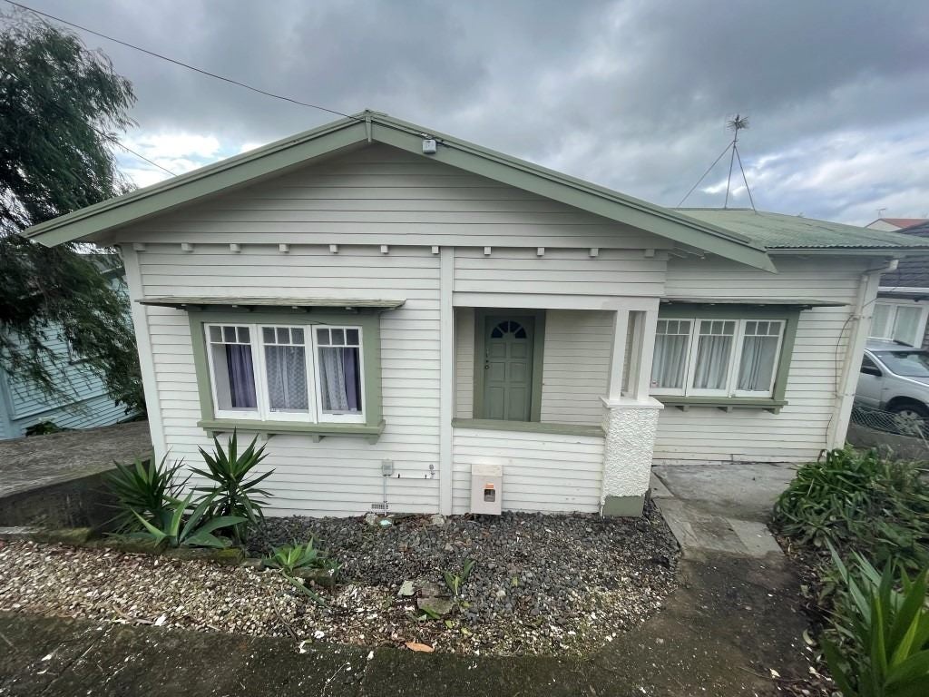 89 Lake Road, Horsham Downs, Hamilton - Carousel 1