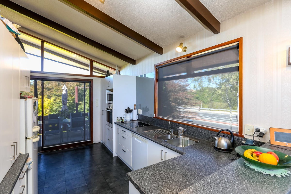 37 Northgate, Strandon, New Plymouth - Carousel 2