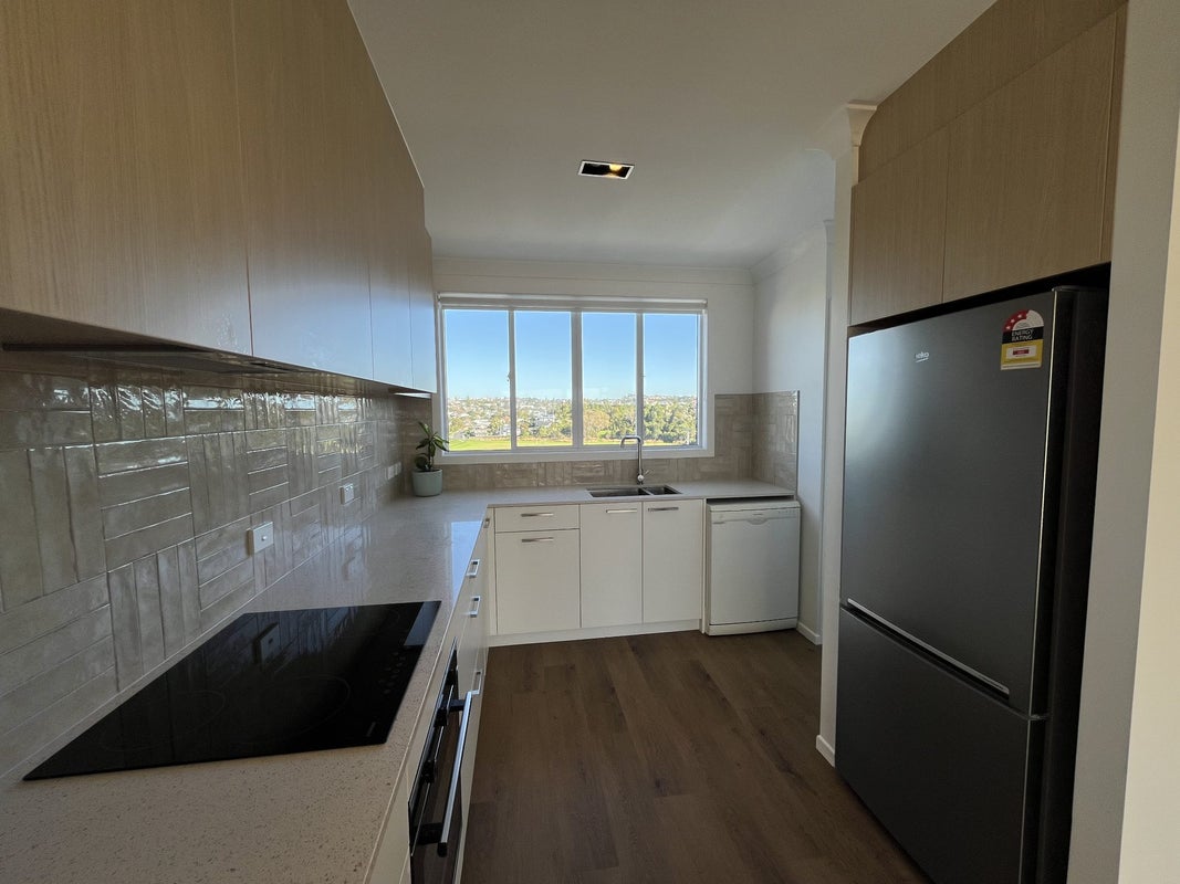 4/86 Sylvan Avenue, Northcote, Auckland - Carousel 2