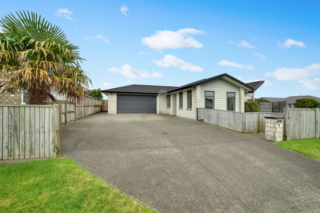 9 Hiria Crescent, Papamoa Beach, Papamoa - Carousel 2