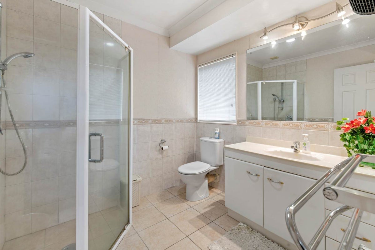 41 Longford Park Drive, Takanini, Auckland - Carousel 23