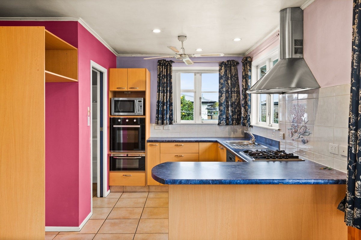 64 Coverdale Street, Onekawa, Napier - Carousel 2