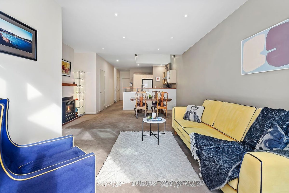 2/77 Tory Street, Te Aro, Wellington - Carousel 2