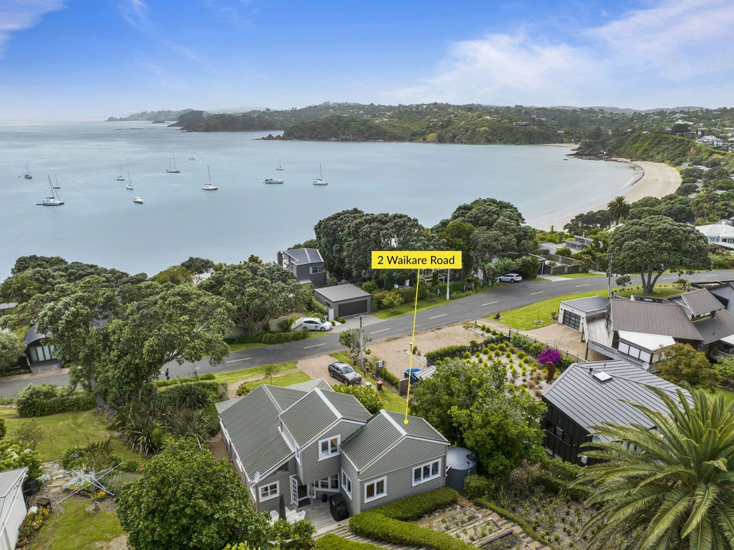 2 Waikare Road, Oneroa, Waiheke Island - Carousel 1