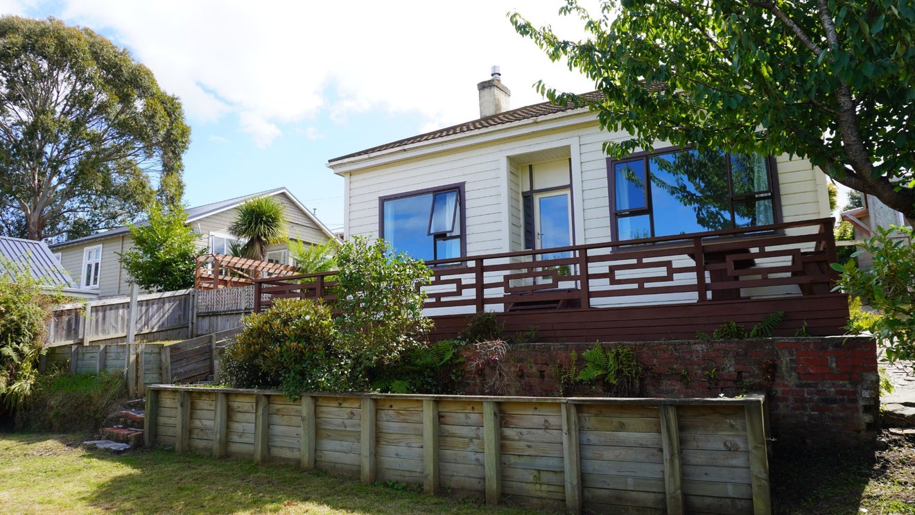 2 Chapel Street, Kaikorai, Dunedin - Carousel 1