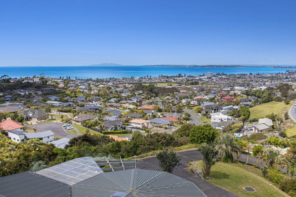 9 Maire Road, Orewa, Orewa - Carousel 1