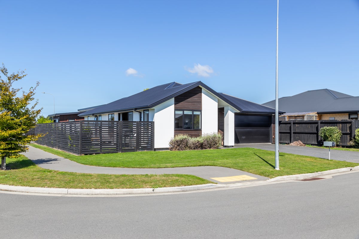 18 Booth Way, Belfast, Christchurch - Carousel 2