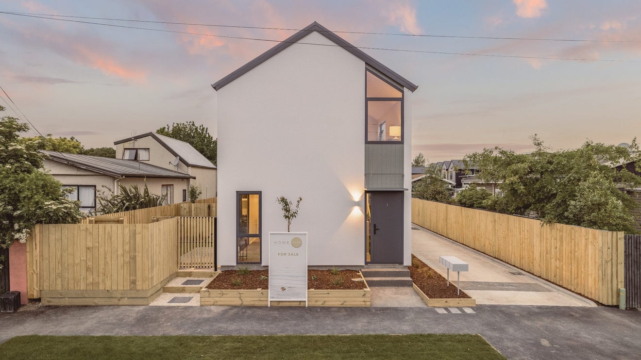 1/114 Mackworth Street, Woolston, Christchurch - Carousel 1