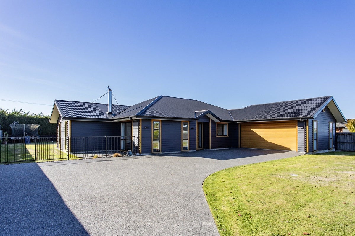 41 Willowside Place, Amberley, Amberley - Carousel 2