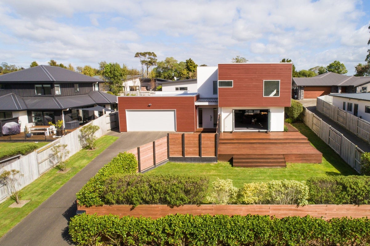 125 Atawhai Road, Fitzherbert, Palmerston North - Carousel 1
