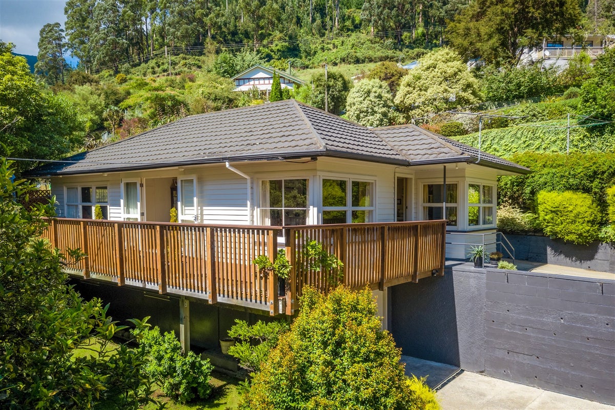 208 Brook Street, The Brook, Nelson - Carousel 1