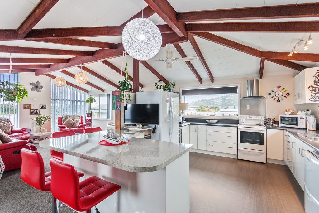 41 Main Road, Redcliffs, Christchurch - Carousel 2