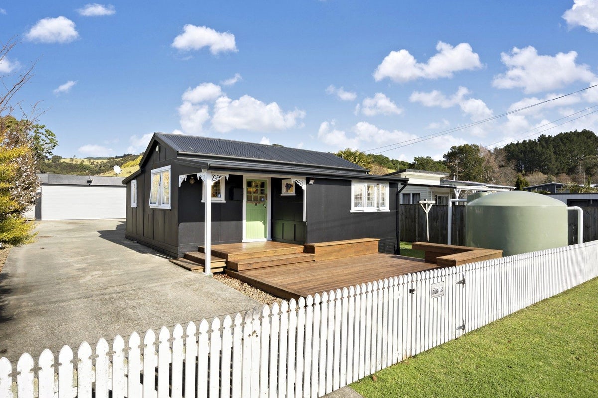 14 Bertram Road, Papakura - Carousel 1