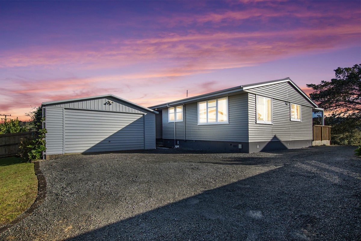 105 Alcoba Street, Kamo, Whangarei - Carousel 16