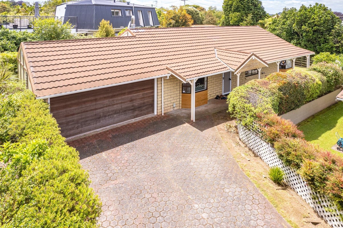 12D Kent Road, Saint Johns Hill, Whanganui - Carousel 1