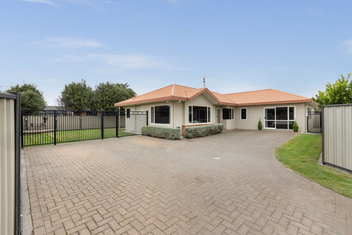 13 Flemington Place, Taradale, Napier - Carousel 22