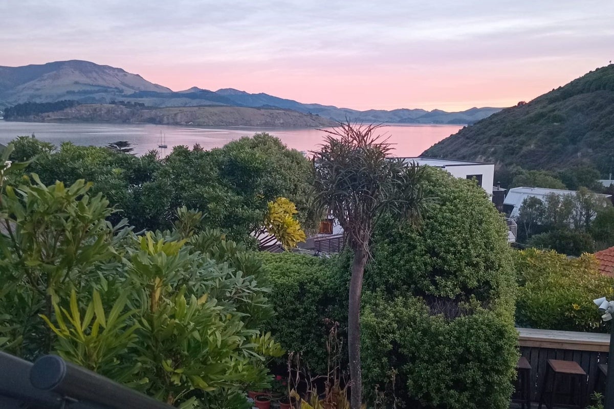 2 Harbour View Terrace, Cass Bay, Lyttelton - Carousel 2