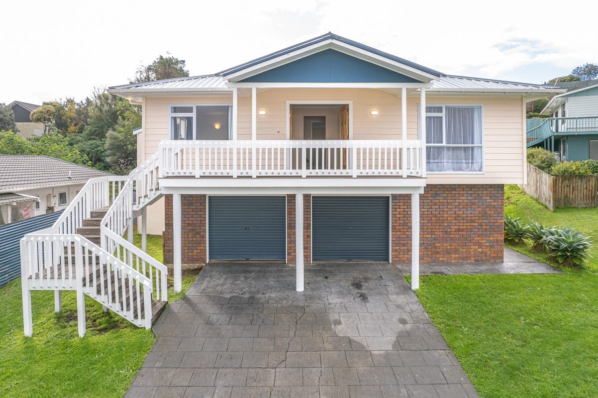 72 Treadwell Street, Springvale, Whanganui - Carousel 1